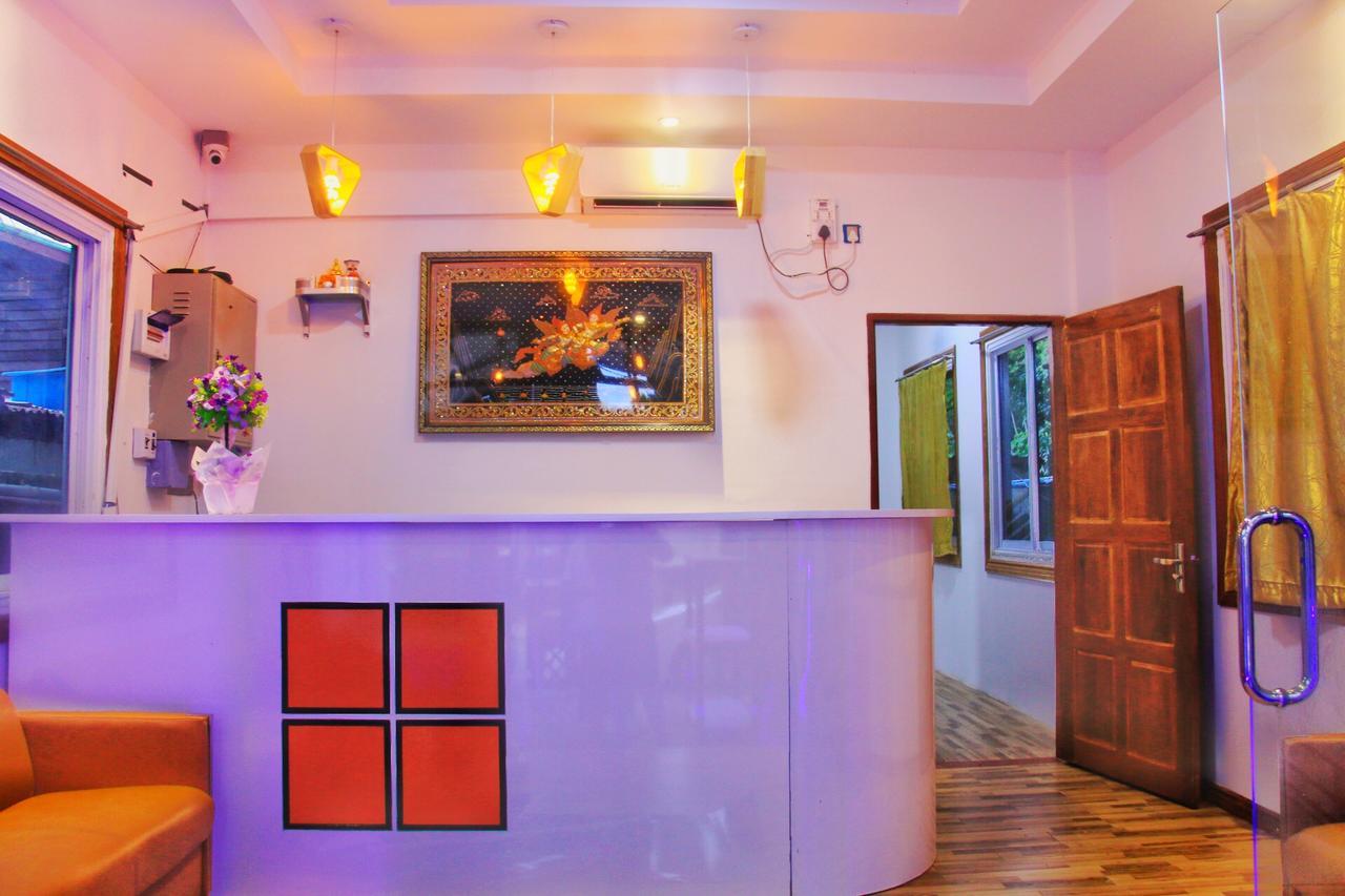 The Lodge Yangon Poshtel Exteriör bild