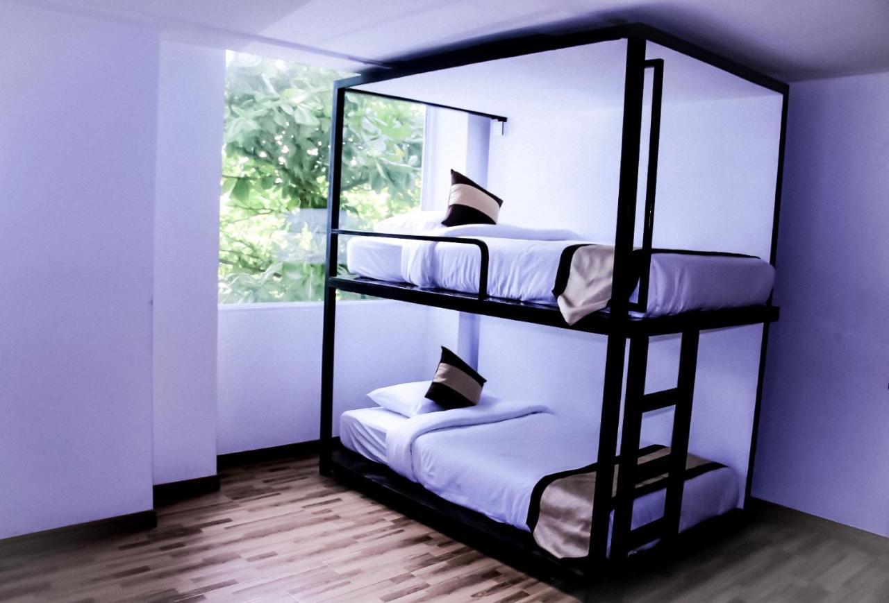 The Lodge Yangon Poshtel Exteriör bild
